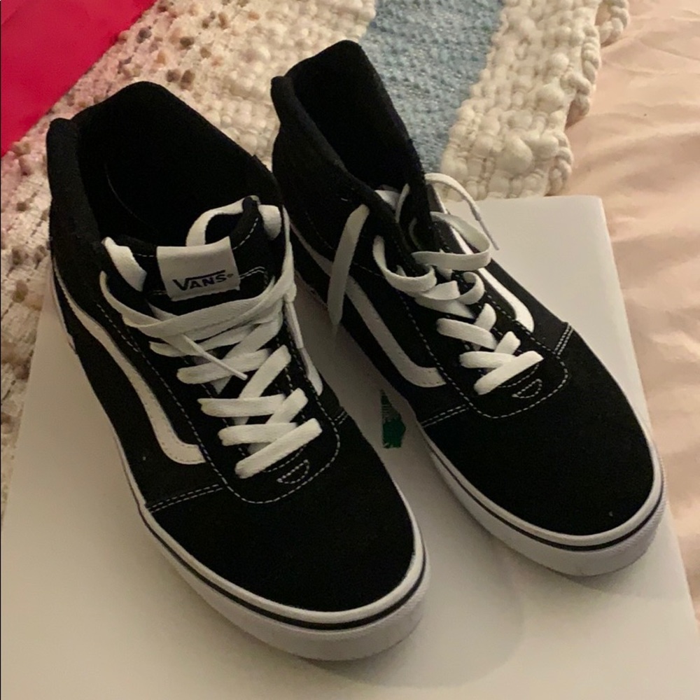Vans Sk8- Hi black sneakers